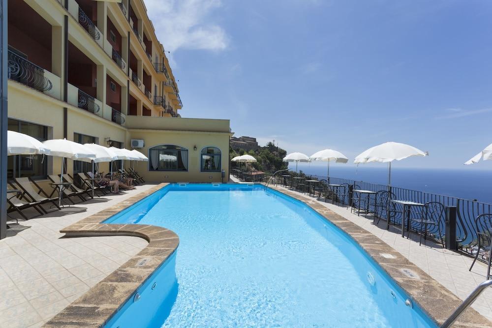 Hotel Sole Castello (Adults Only) Таормина Экстерьер фото