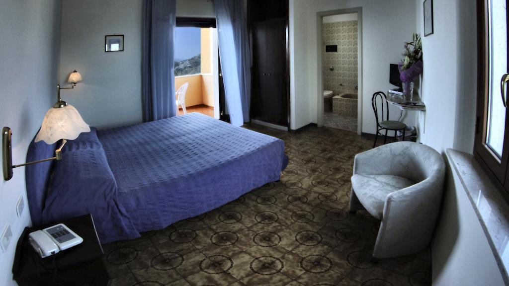 Hotel Sole Castello (Adults Only) Таормина Экстерьер фото