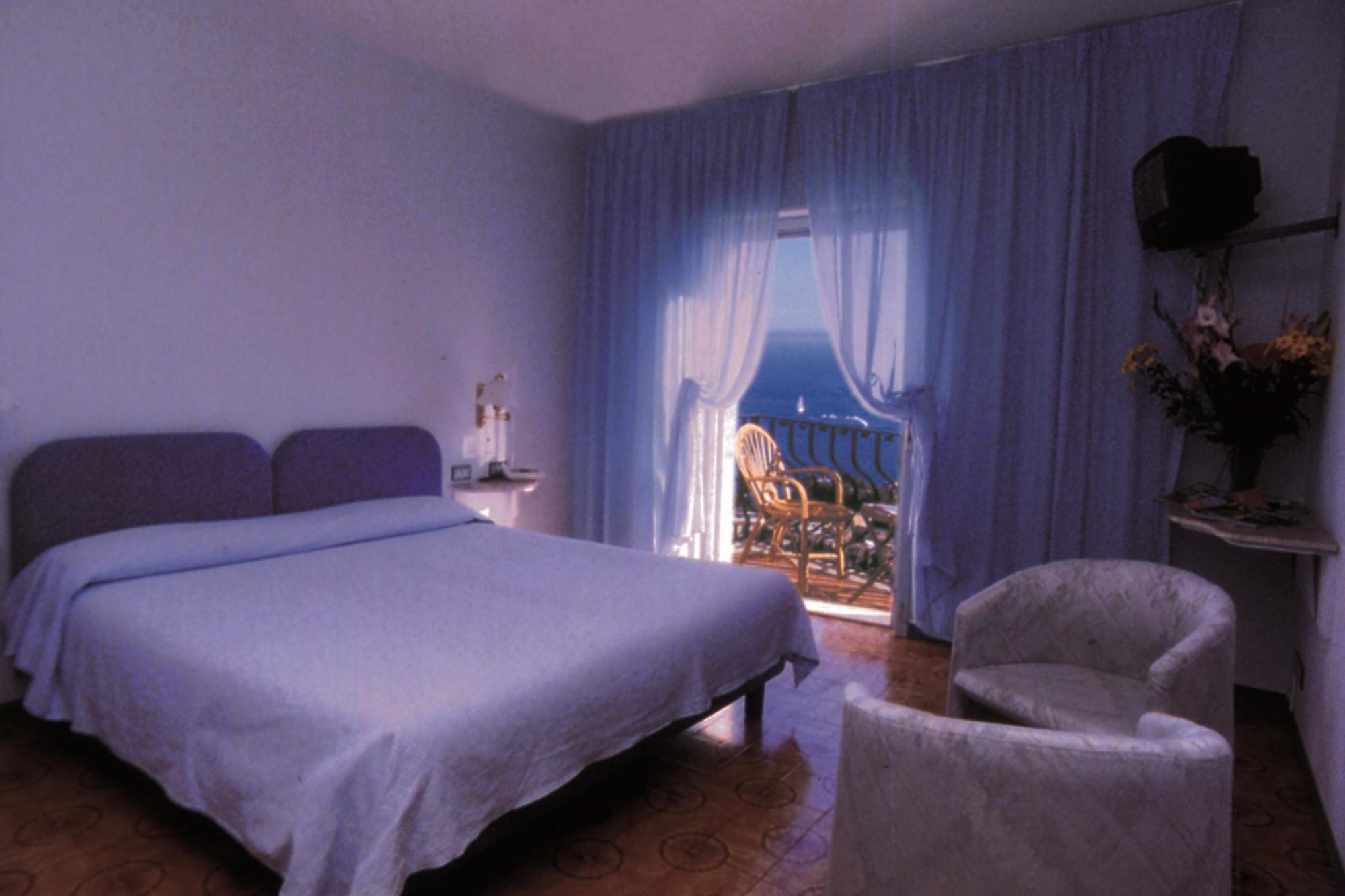 Hotel Sole Castello (Adults Only) Таормина Экстерьер фото
