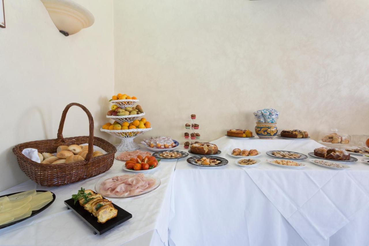 Hotel Sole Castello (Adults Only) Таормина Экстерьер фото