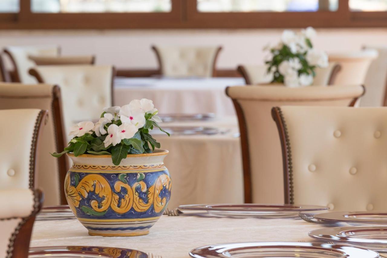 Hotel Sole Castello (Adults Only) Таормина Экстерьер фото