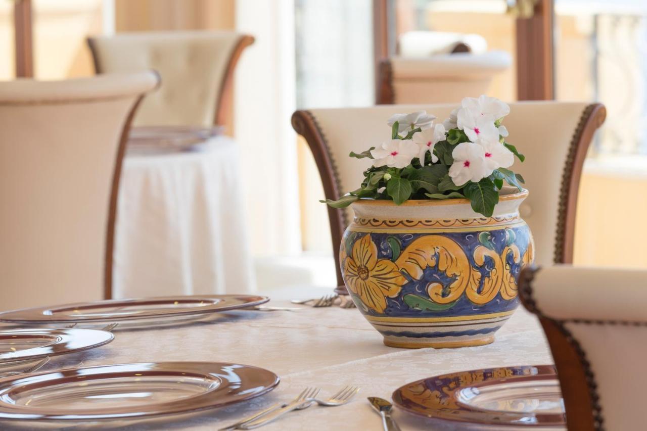 Hotel Sole Castello (Adults Only) Таормина Экстерьер фото