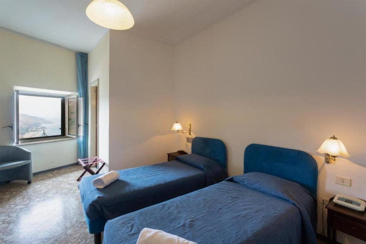 Hotel Sole Castello (Adults Only) Таормина Экстерьер фото